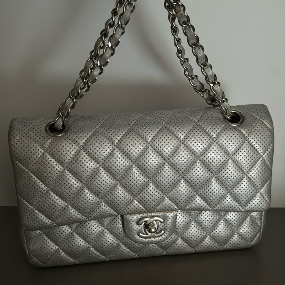 Chanel Silver Quilted Caviar Leather Medium Classic Double Flap Bag